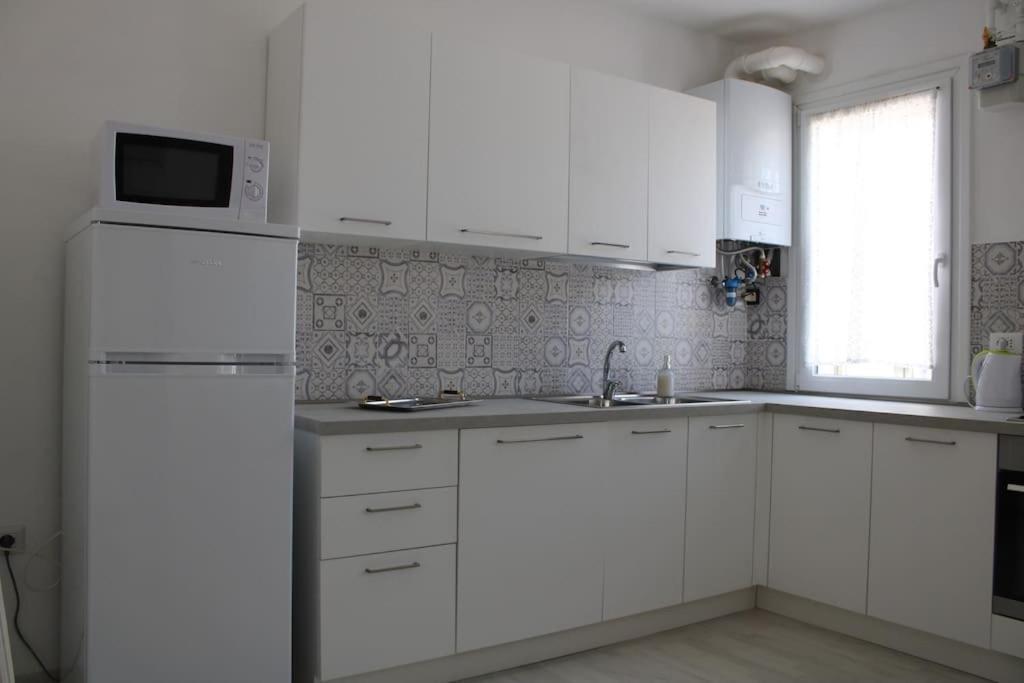Apartment With Terrace In Chioggia'S Main Square Exterior photo
